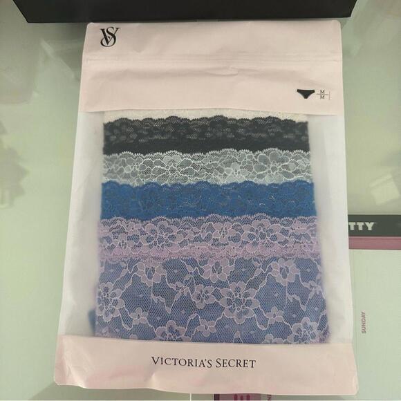 Victoria’s Secret Lace Cheeky Panties - Picture 1 of 6